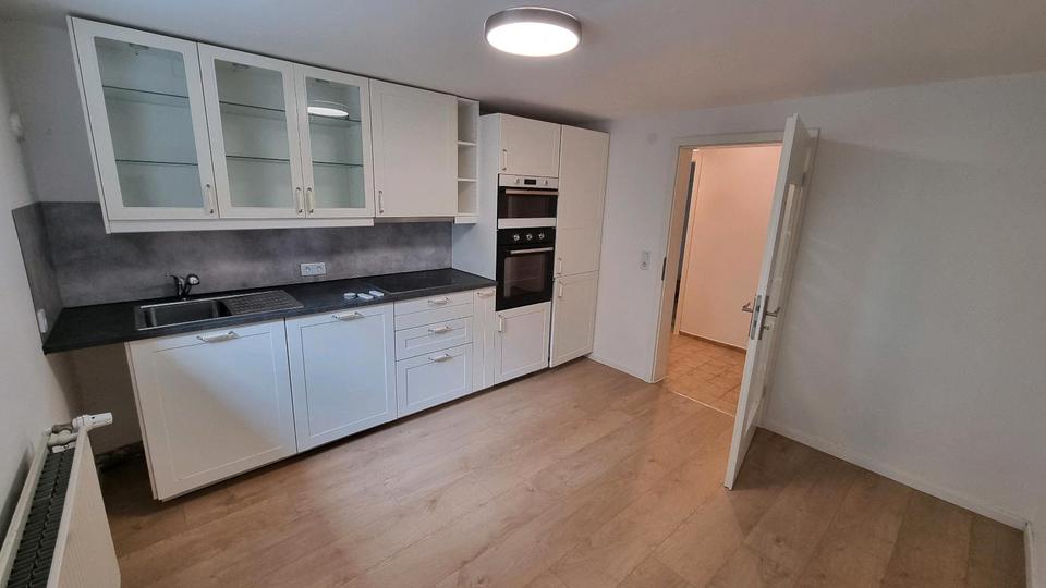 Wesendorf Kernort geräumige sanierte 3 Zimmerwohnung mit EBK 3 zimmer