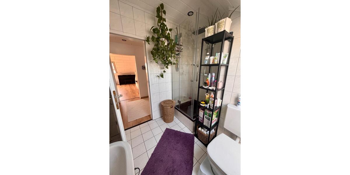 Dachgeschoßwohnung Lehre - 2 Zimmer, 75 m&sup2;, 640&euro; | Angebot:26448372