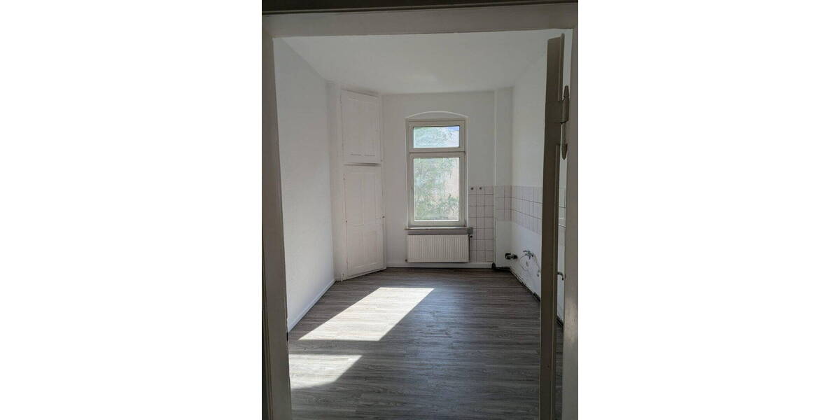 Etagenwohnung Helmstedt Emmerstedt - 4 Zimmer, 100 m&sup2;, 650&euro; | Angebot:26737400