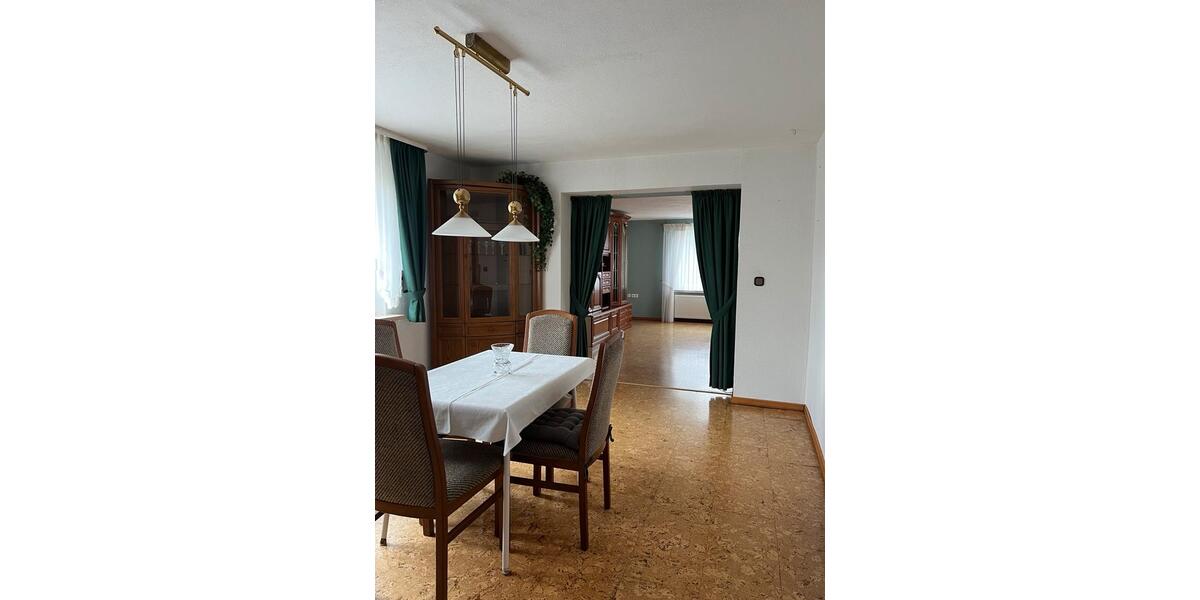 Mehrfamilienhaus, Wohnhaus Königslutter am Elm - 8.5 Zimmer, 240 m&sup2;, 210.000&euro; | Angebot:26019605