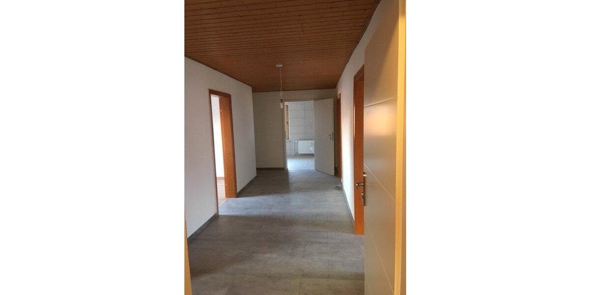 Dachgeschoßwohnung Gifhorn - 3 Zimmer, 85 m&sup2;, 650&euro; | Angebot:26578132