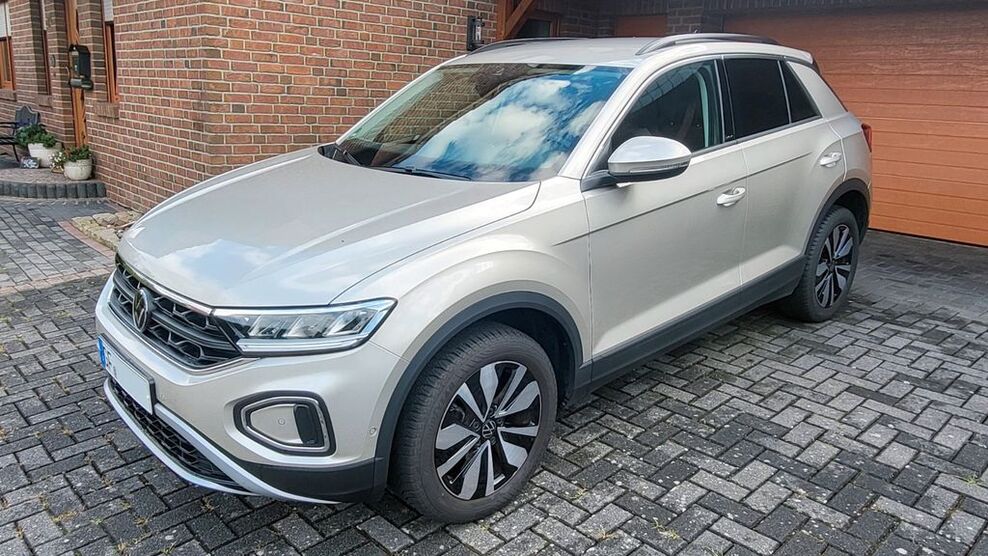 VW T-Roc 10.500 km 25.990 € Brome 38465