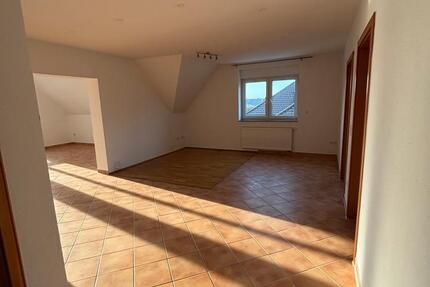 Wohnung Wesendorf - 4 Zimmer, 90 m&sup2;, 880&euro; | Angebot:25980986