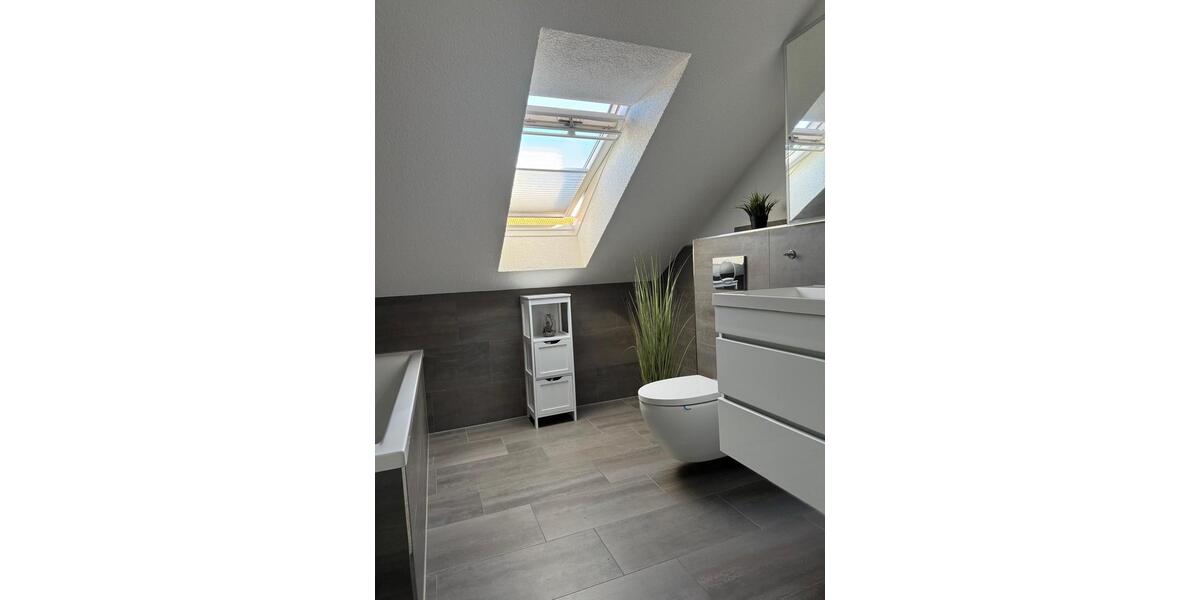 Dachgeschoßwohnung Wolfsburg Almke - 4 Zimmer, 120 m&sup2;, 315.000&euro; | Angebot:26293963