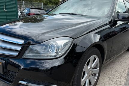 Mercedes-Benz C 200 169.000 km 9.500 &euro; Lehre 38165