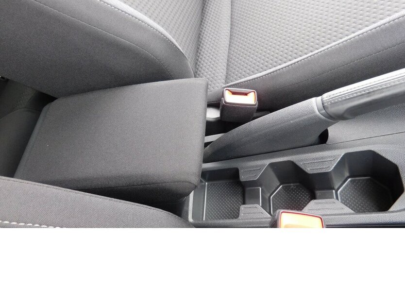 VW Polo 1.0 Life MPI BMT 4Trg Klima Navi LED 21.400 km 14.990 € Vordorf 38533