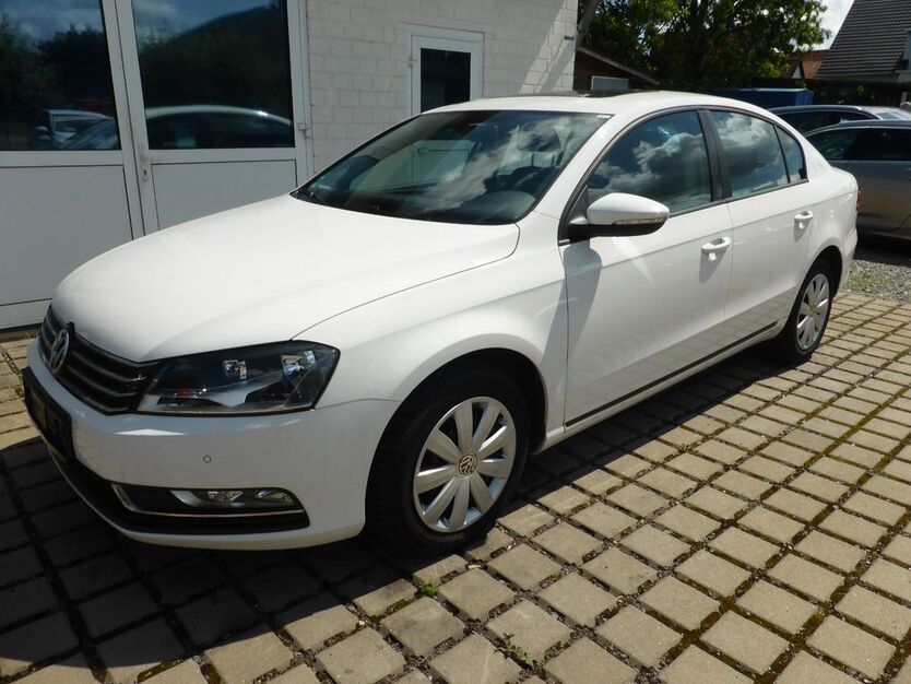 VW Passat 92.375 km 8.990 € Wolfenbüttel 38304