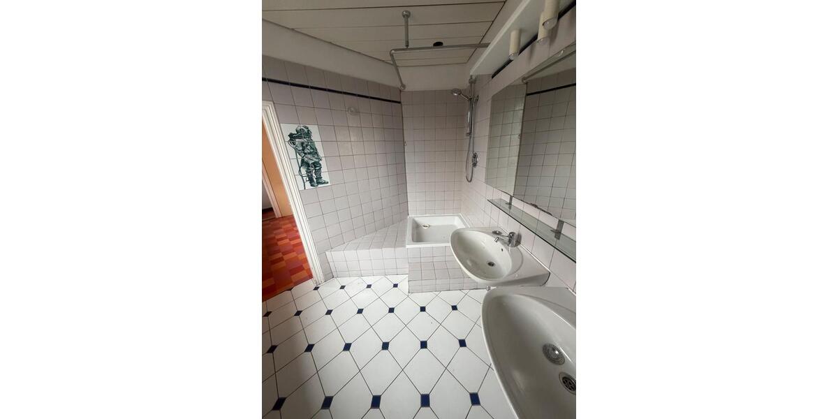 Etagenwohnung Braunschweig Östliches Ringgebiet - 4 Zimmer, 126 m&sup2;, 1.290&euro; | Angebot:25633529