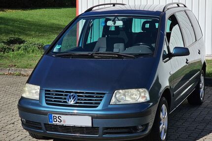 VW Sharan 261.000 km 2.500 € Braunschweig 38120