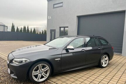BMW M550
