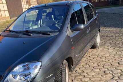 Renault Scenic 131.713 km 2.100 &euro; Cremlingen 38162