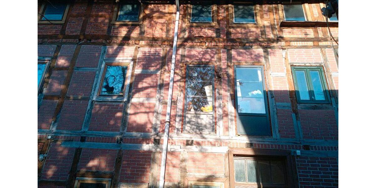 Mehrfamilienhaus, Wohnhaus Oebisfelde-Weferlingen Döhren - 92.000&euro; | Angebot:26400801