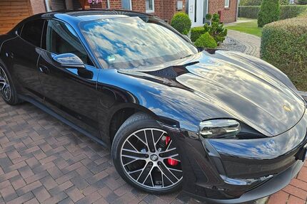 Porsche Taycan 43.700 km 59.700 € Wolfsburg 38442