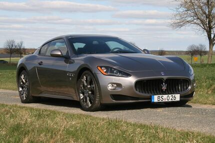 Maserati Granturismo 30.500 km 61.455 € Braunschweig 38112