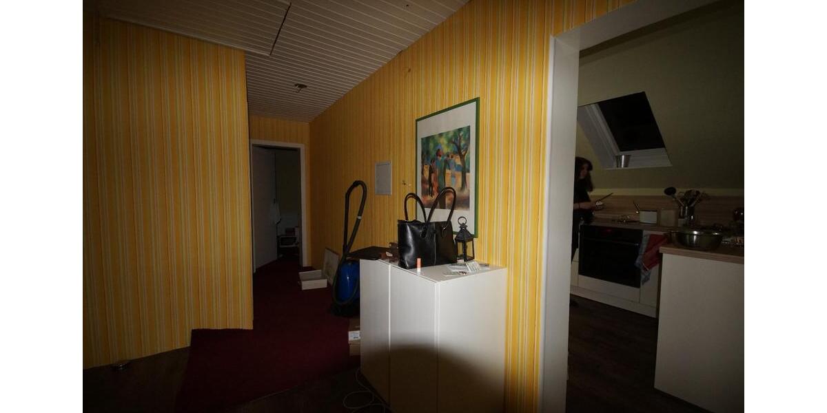 Dachgeschoßwohnung Braunschweig Westliches Ringgebiet - 3 Zimmer, 75 m&sup2;, 184.000&euro; | Angebot:26289318