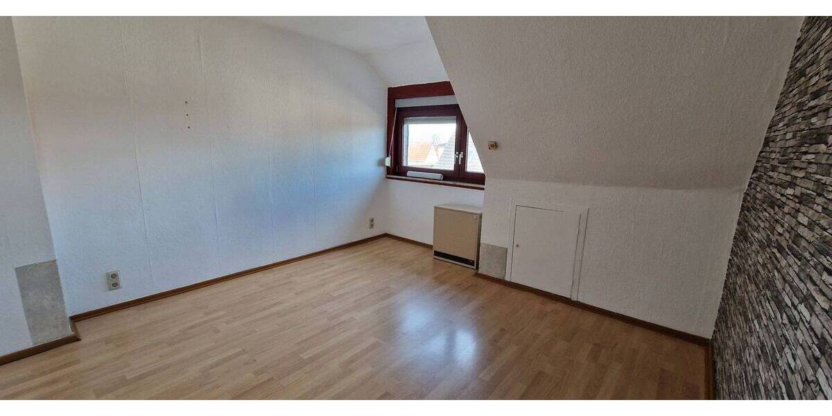 Doppelhaushälfte Wolsdorf - 6 Zimmer, 128 m&sup2;, 89.000&euro; | Angebot:26015603