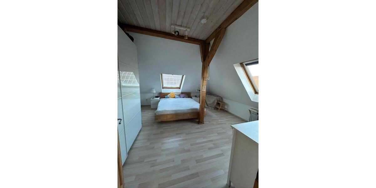 Dachgeschoßwohnung Tiddische - 3 Zimmer, 101 m&sup2;, 785&euro; | Angebot:26226921