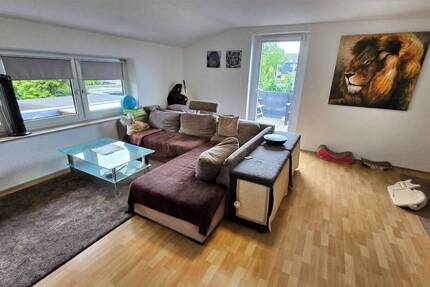 Mehrfamilienhaus mit drei Wohneinheiten.