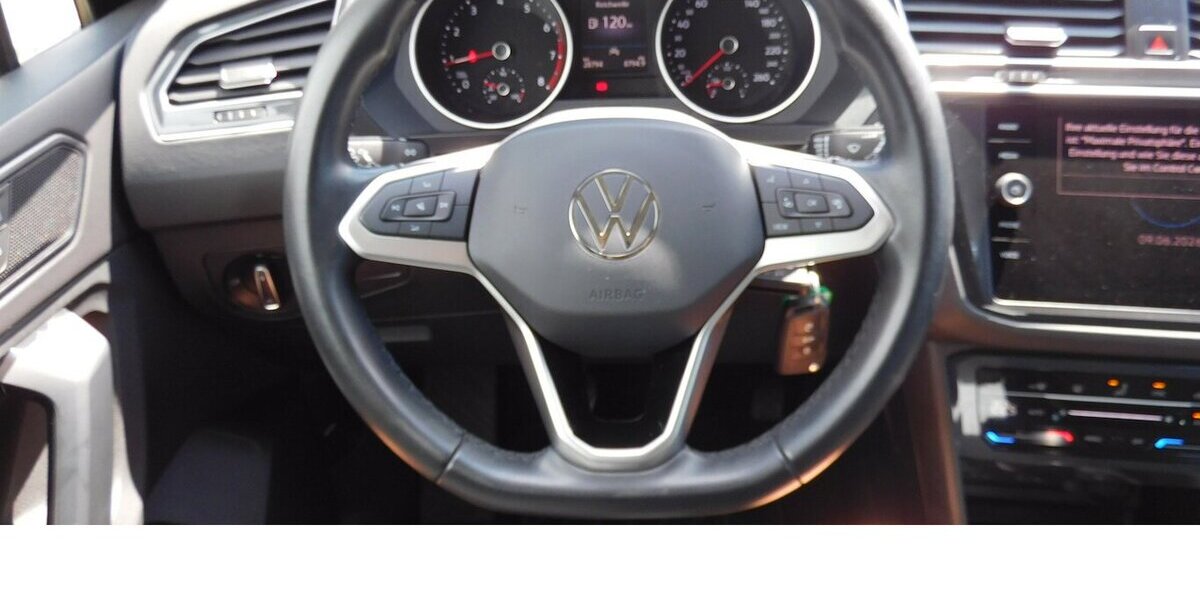 VW Tiguan 1.5 Basis Klima TSI Navi 28.800 km 23.990 &euro; Vordorf 38533