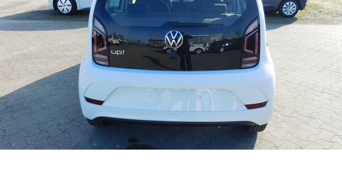 VW up! 1.0 Move MPI BMT 4Trg Klima Radio 5.500 km 12.690 &euro; Vordorf 38533