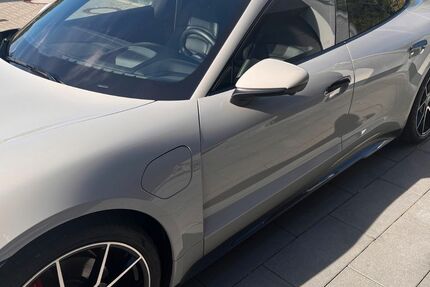 Porsche Taycan 34.500 km 71.999 &euro; Wesendorf 29392