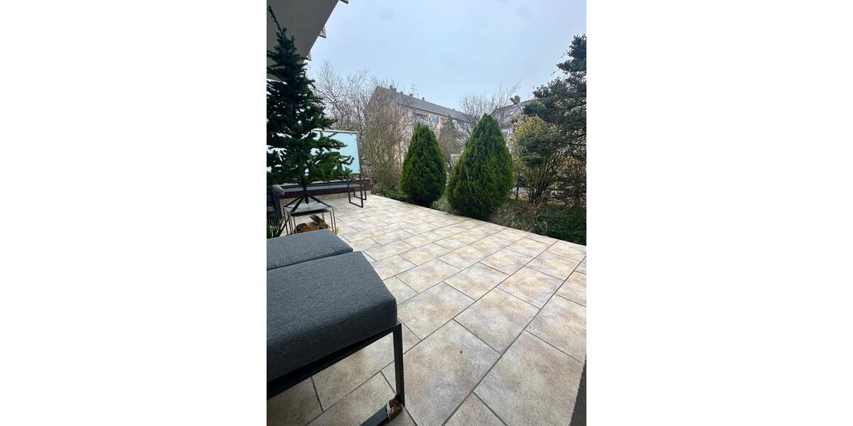 Sofort einziehen – 120 m² Wohnung – Kamin, Terrasse, Garten 2.5 zimmer