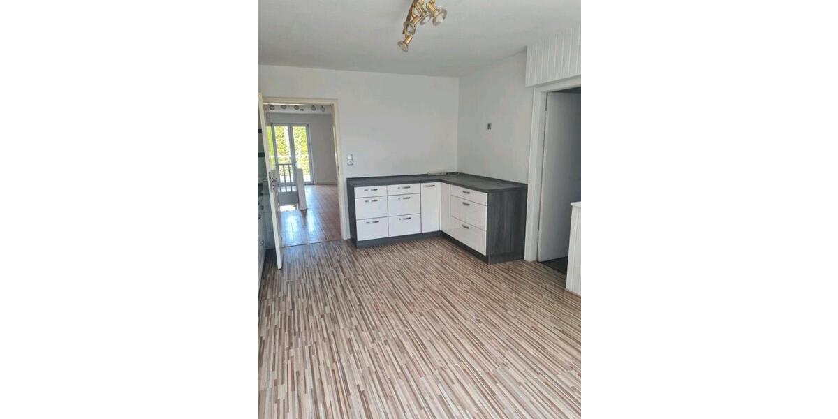 Etagenwohnung Sassenburg - 3 Zimmer, 125 m&sup2;, 879&euro; | Angebot:24354002