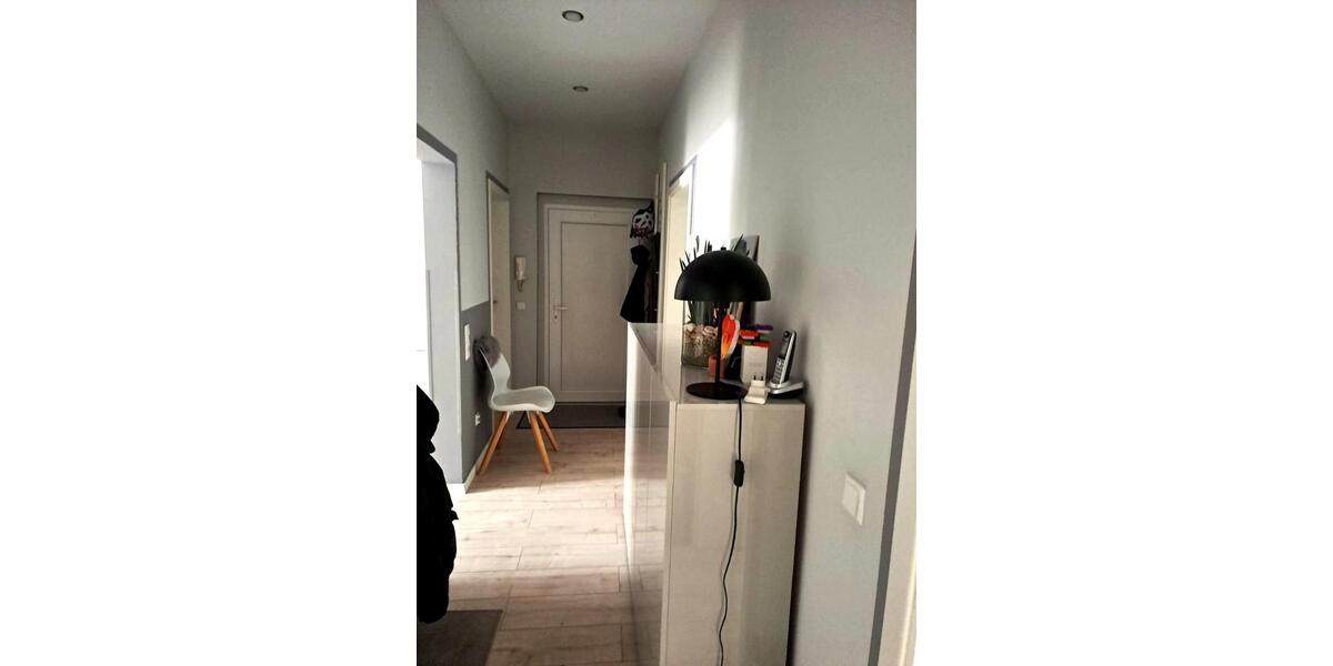 Vermietete 4 Zimmer Wohnung im EG Terrasse - modernisiert 4 zimmer