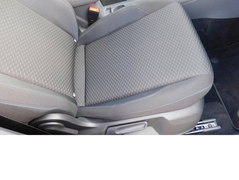 VW T-Cross 1.0 Life United BMT TSI Klima Navi 10.100 km 17.990 € Vordorf 38533