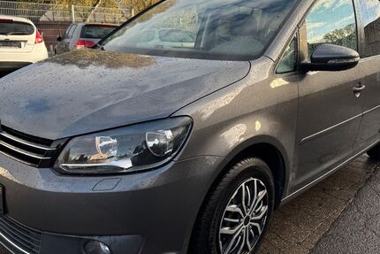 VW Touran 150.000 km 9.200 € Lehre 38165