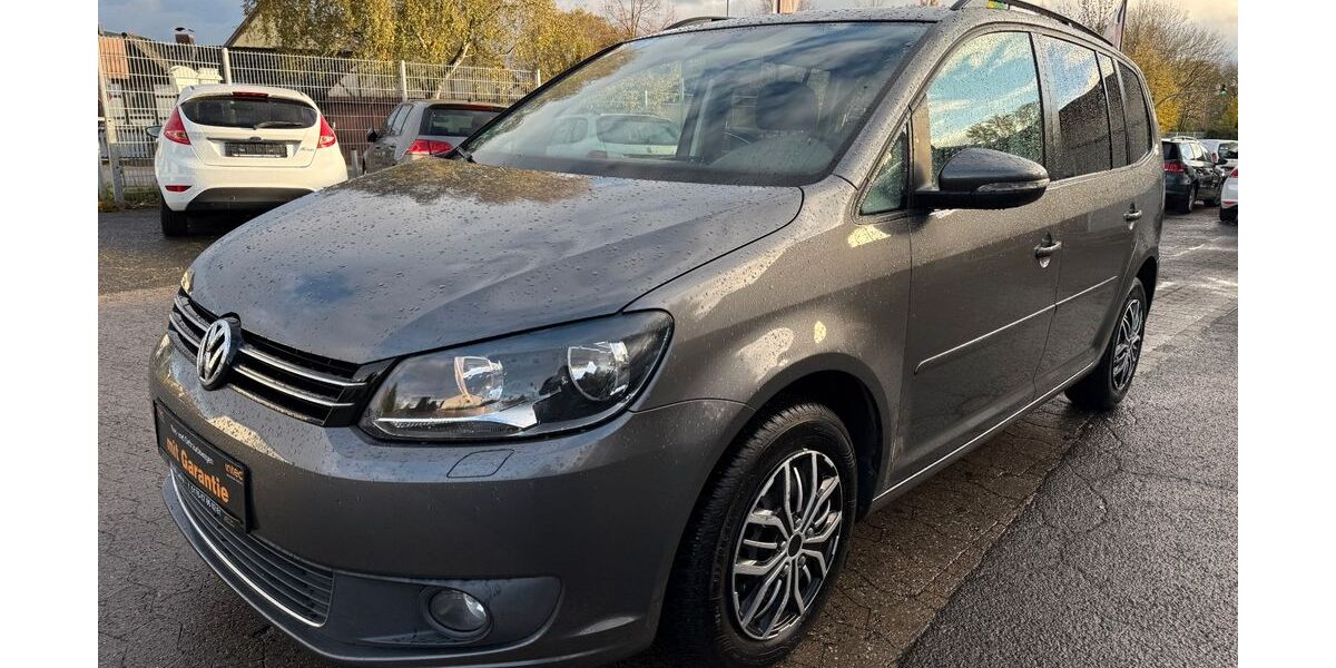 VW Touran 150.000 km 9.200 € Lehre 38165