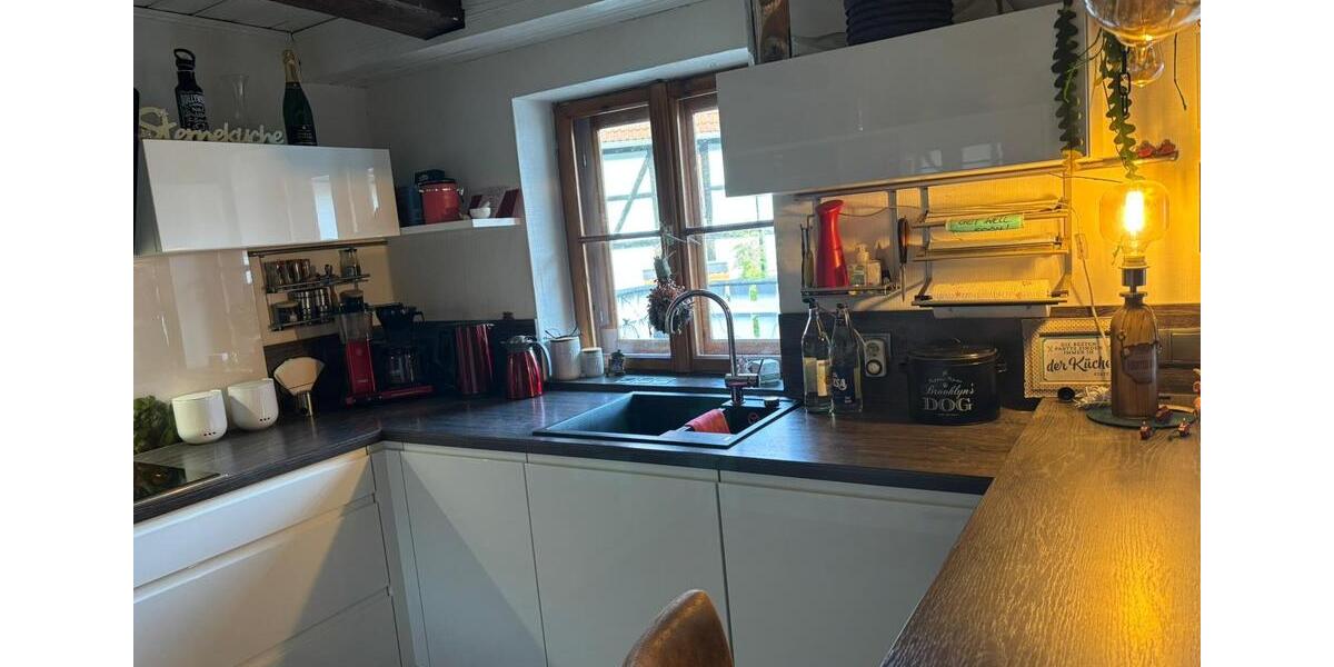 Renovierte 4-Zi-Whg. mit Balkon, Terrasse und Einbauküche 4 zimmer