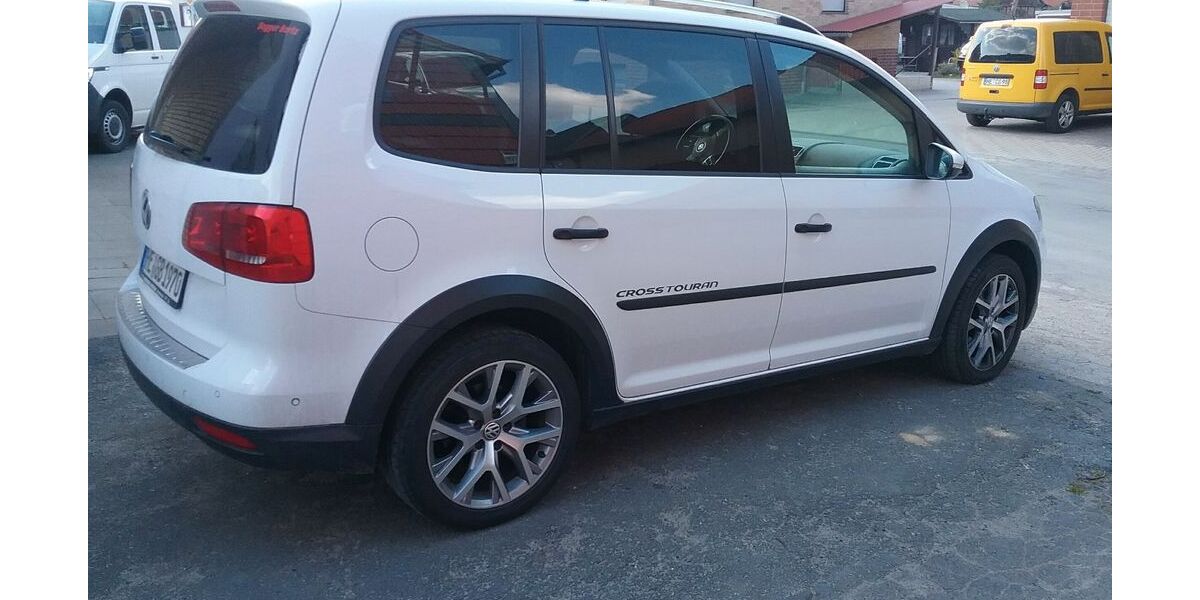 VW Touran 135.000 km 12.222 &euro; Wolsdorf 38379