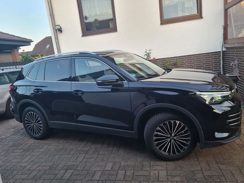 VW Tiguan 16.666 km 39.700 € Jembke 38477