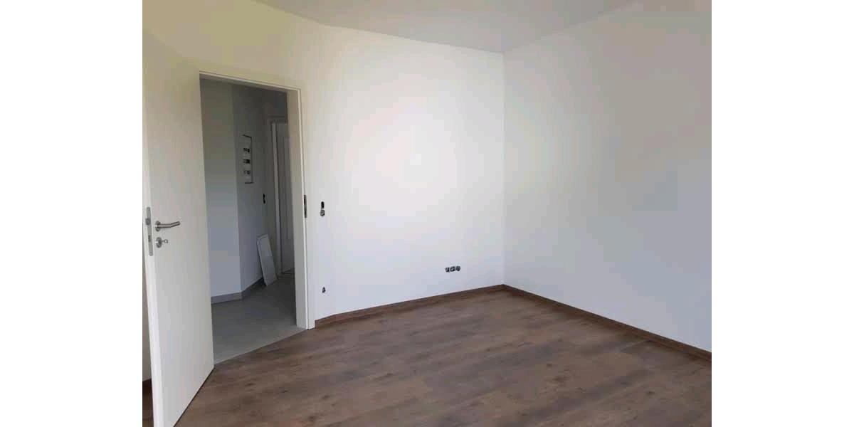 Etagenwohnung Rühen - 2 Zimmer, 65 m&sup2;, 530&euro; | Angebot:26645779