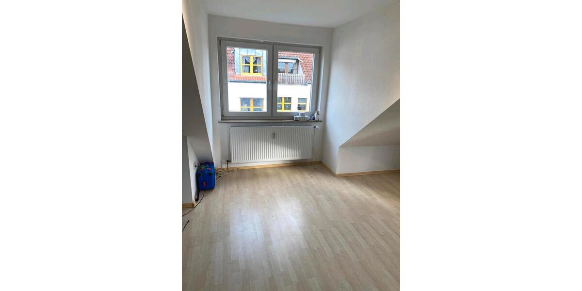 Dachgeschoßwohnung Gifhorn - 4 Zimmer, 950&euro; | Angebot:23621328