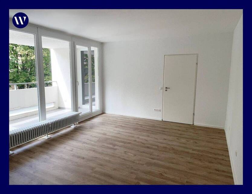 **Frisch renoviert** Zentrale Lage, 2 Zimmer, Balkon, guter Schnitt, Aufzug, Stellplatz