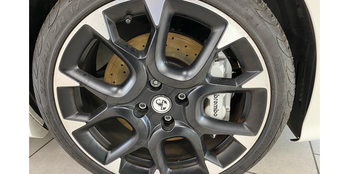 Abarth 595 competizione 46.900 km 20.000 € Cremlingen 38162