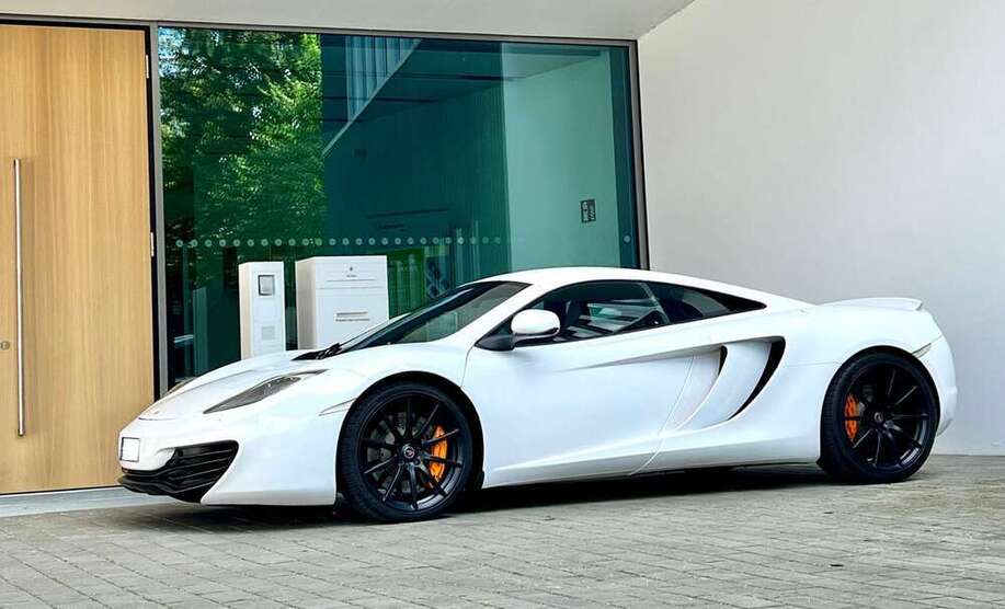 MP4-12C