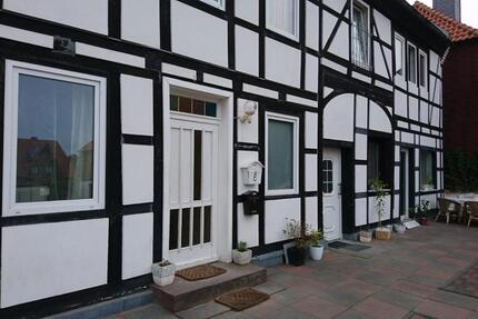 Haus Wolfsburg Ehmen - 20 Zimmer, 420 m&sup2;, 430.000&euro; | Angebot:25724643