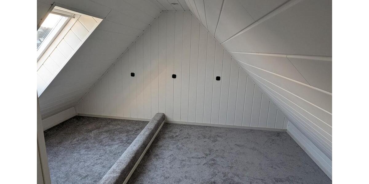 Dachgeschoßwohnung Gifhorn - 4 Zimmer, 93 m&sup2;, 725&euro; | Angebot:26705882