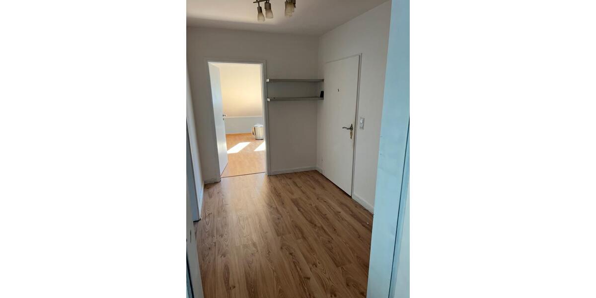 Dachgeschoßwohnung Meine - 2 Zimmer, 42 m&sup2;, 620&euro; | Angebot:26489329