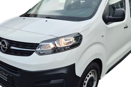 Opel Vivaro 124.500 km 17.490 € Braunschweig 38112