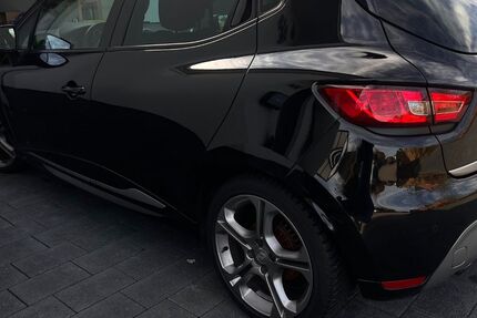 Renault Clio 142.000 km 9.150 &euro; Ribbesbüttel 38551