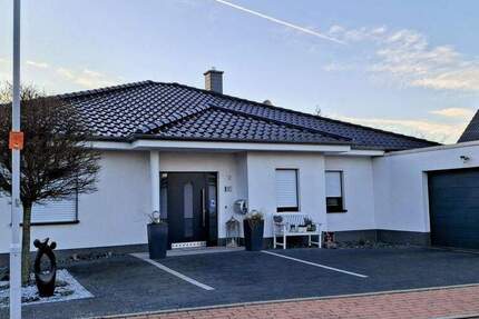 Haus Wolfsburg Mörse - 4 Zimmer, 144 m&sup2;, 648.000&euro; | Angebot:25267301