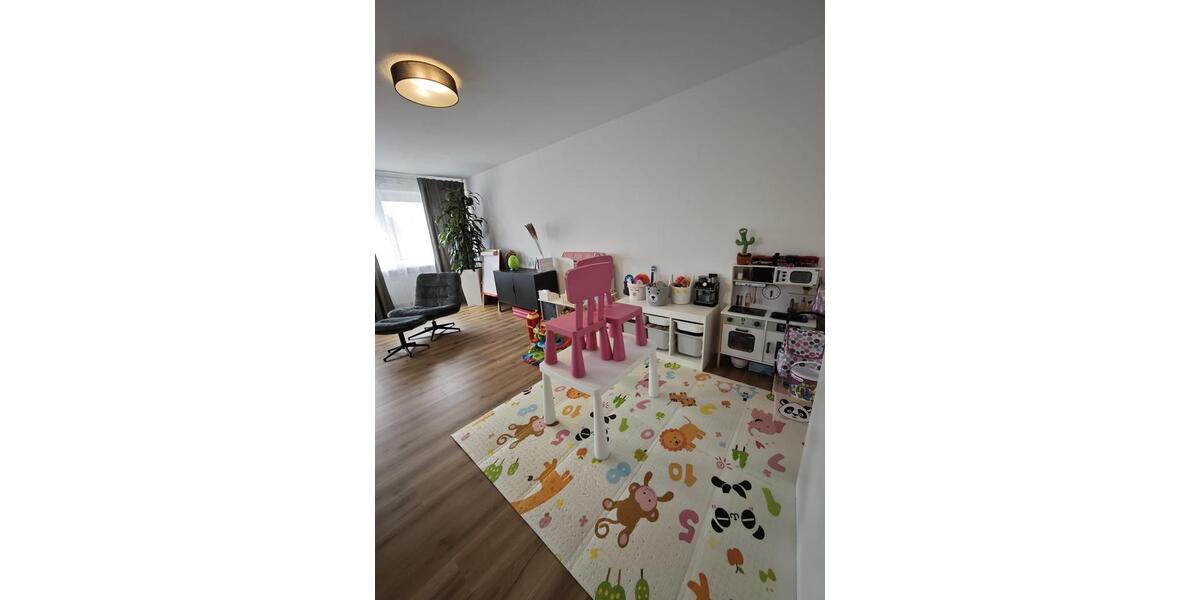 Etagenwohnung Wolfsburg Detmerode - 4 Zimmer, 125 m&sup2;, 1.200&euro; | Angebot:26225369