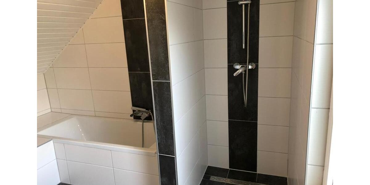 Schöne 3 Zimmer Haushälfte 3 zimmer