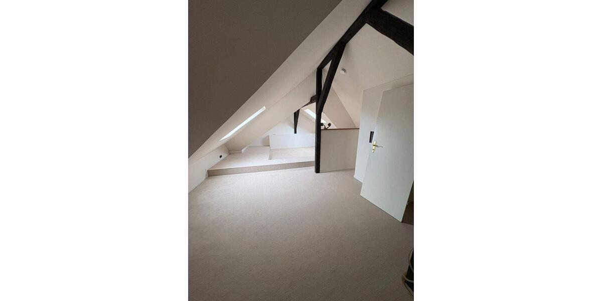 Etagenwohnung Helmstedt - 5 Zimmer, 130 m&sup2;, 950&euro; | Angebot:26491369