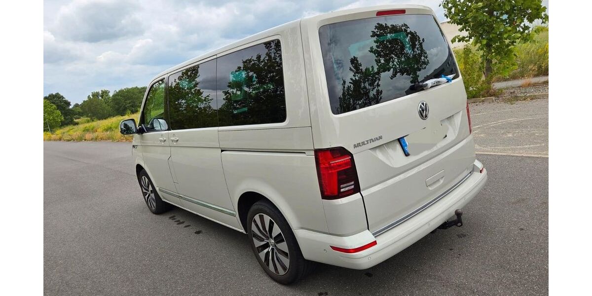 VW T6 Multivan 96.000 km 49.500 &euro; Calberlah 38547