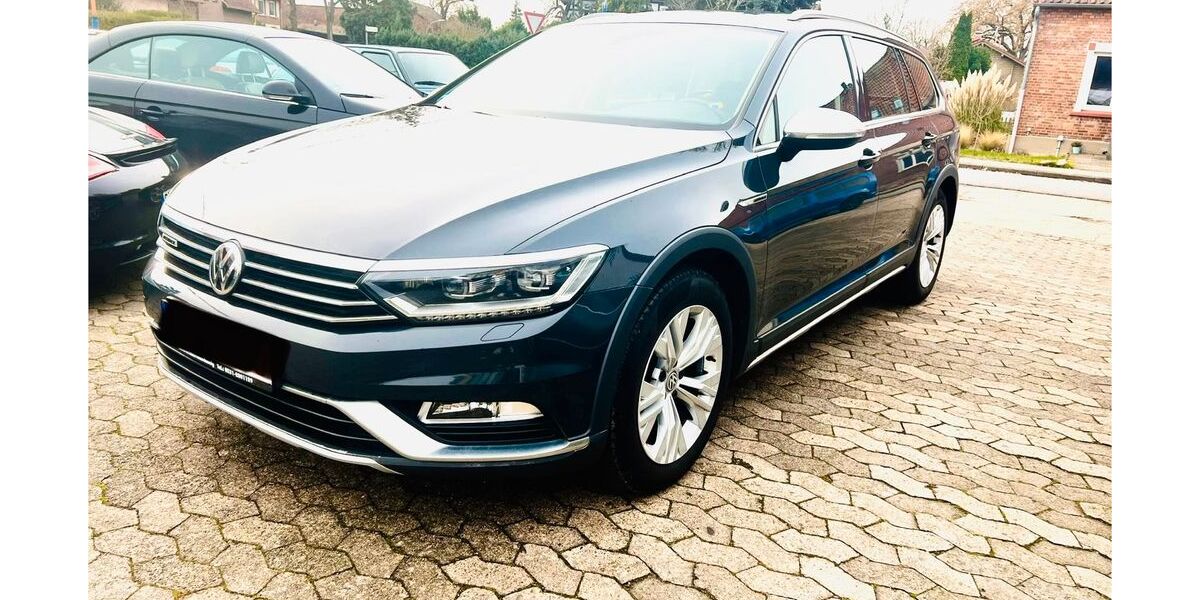VW Passat Variant 183.814 km 16.900 € Hillerse 38543